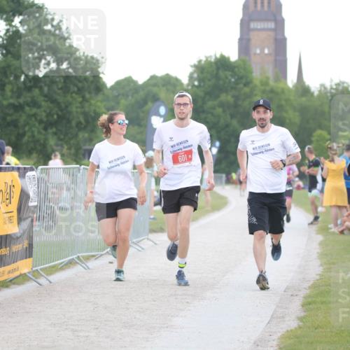 22.06.2025 - Viking Triathlon H.Heesch http://msf.ph/oto/8098539 22.06.2025 16:27:58 Laufen 601 meine-sportfotos.de