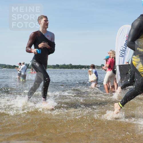 22.06.2025 - Viking Triathlon KatJ http://msf.ph/oto/8098542 22.06.2025 10:32:03 Schwimmen 63, 87, 193, 207, 226, 271, 435, 449, 464, 488, 658 meine-sportfotos.de