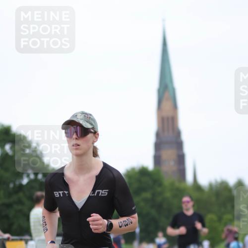 22.06.2025 - Viking Triathlon H.Heesch http://msf.ph/oto/8098562 22.06.2025 15:37:08 Laufen 51, 285 meine-sportfotos.de