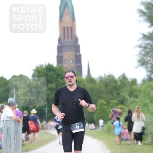 22.06.2025 - Viking Triathlon H.Heesch http://msf.ph/oto/8098597 22.06.2025 15:37:10 Laufen 51, 285 meine-sportfotos.de