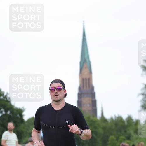 22.06.2025 - Viking Triathlon H.Heesch http://msf.ph/oto/8098661 22.06.2025 15:37:12 Laufen 51, 285 meine-sportfotos.de