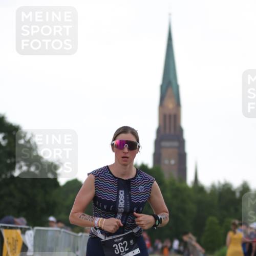 22.06.2025 - Viking Triathlon H.Heesch http://msf.ph/oto/8098899 22.06.2025 16:28:38 Laufen 362 meine-sportfotos.de