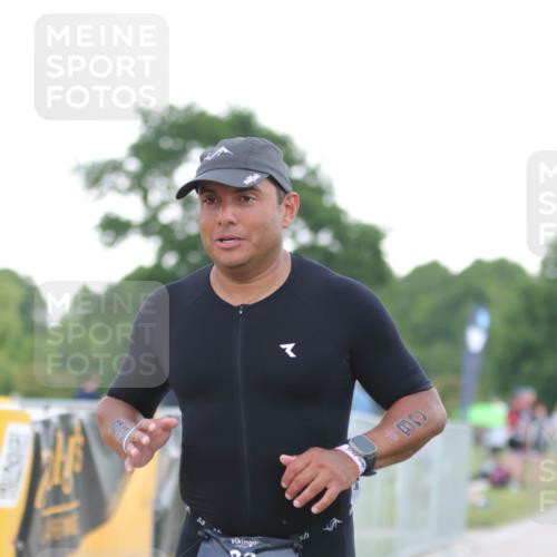 22.06.2025 - Viking Triathlon H.Heesch http://msf.ph/oto/8098970 22.06.2025 16:30:00 Laufen 83 meine-sportfotos.de
