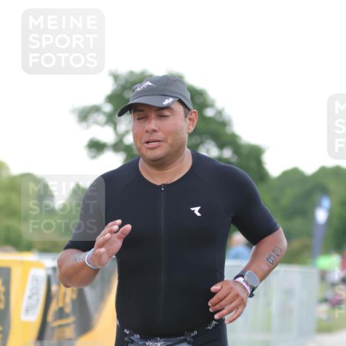 22.06.2025 - Viking Triathlon H.Heesch http://msf.ph/oto/8098979 22.06.2025 16:30:01 Laufen 83 meine-sportfotos.de