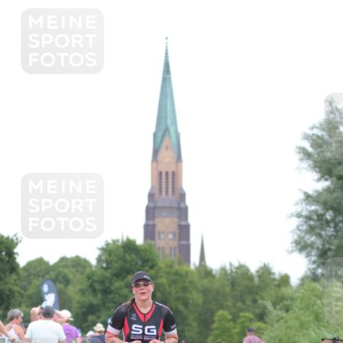 22.06.2025 - Viking Triathlon H.Heesch http://msf.ph/oto/8099162 22.06.2025 15:38:20 Laufen 315 meine-sportfotos.de