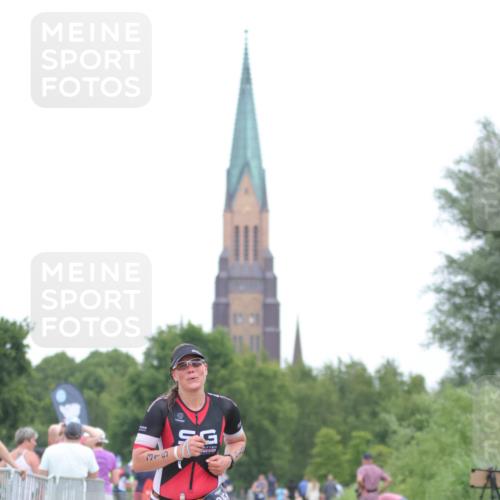 22.06.2025 - Viking Triathlon H.Heesch http://msf.ph/oto/8099215 22.06.2025 15:38:21 Laufen 315 meine-sportfotos.de