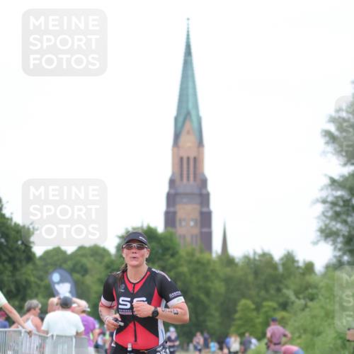 22.06.2025 - Viking Triathlon H.Heesch http://msf.ph/oto/8099245 22.06.2025 15:38:21 Laufen 315 meine-sportfotos.de