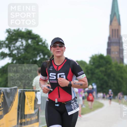 22.06.2025 - Viking Triathlon H.Heesch http://msf.ph/oto/8099292 22.06.2025 15:38:23 Laufen 315 meine-sportfotos.de