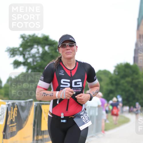 22.06.2025 - Viking Triathlon H.Heesch http://msf.ph/oto/8099317 22.06.2025 15:38:23 Laufen 315 meine-sportfotos.de