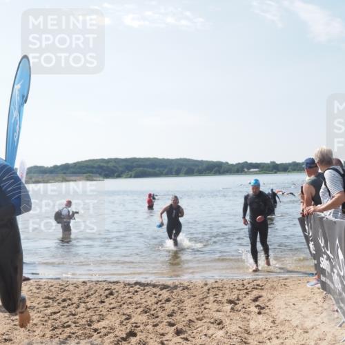 22.06.2025 - Viking Triathlon MichiJ http://msf.ph/oto/8099326 22.06.2025 10:43:49 Schwimmen 362, 410, 480, 531 meine-sportfotos.de