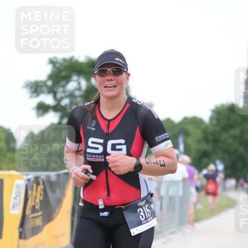 22.06.2025 - Viking Triathlon H.Heesch http://msf.ph/oto/8099338 22.06.2025 15:38:23 Laufen 315 meine-sportfotos.de