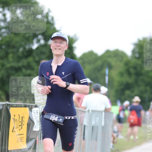22.06.2025 - Viking Triathlon H.Heesch http://msf.ph/oto/8099420 22.06.2025 15:38:40 Laufen 194 meine-sportfotos.de