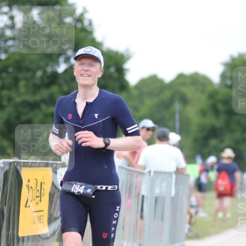 22.06.2025 - Viking Triathlon H.Heesch http://msf.ph/oto/8099424 22.06.2025 15:38:41 Laufen 194 meine-sportfotos.de
