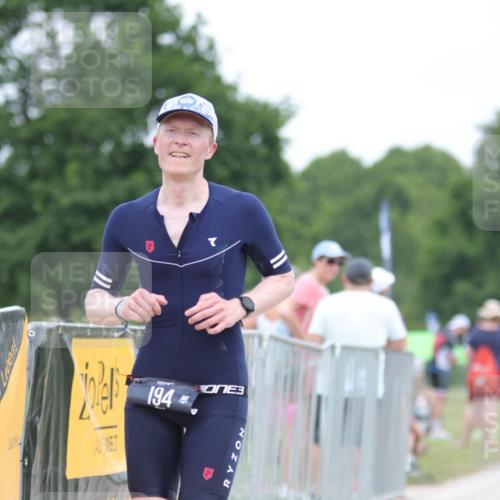 22.06.2025 - Viking Triathlon H.Heesch http://msf.ph/oto/8099429 22.06.2025 15:38:41 Laufen 194 meine-sportfotos.de