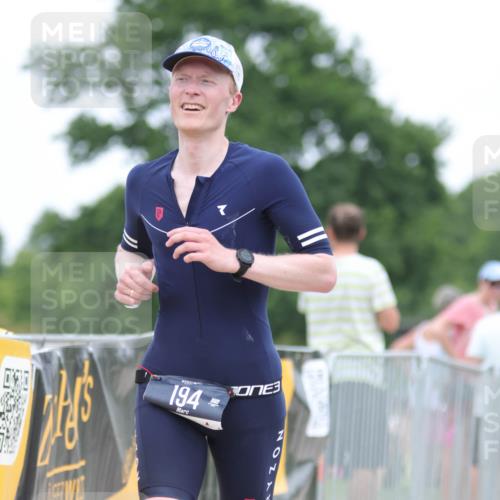 22.06.2025 - Viking Triathlon H.Heesch http://msf.ph/oto/8099457 22.06.2025 15:38:41 Laufen 194 meine-sportfotos.de