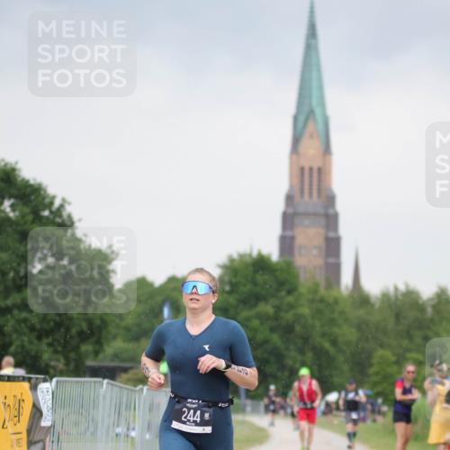 22.06.2025 - Viking Triathlon H.Heesch http://msf.ph/oto/8099465 22.06.2025 16:36:07 Laufen 244 meine-sportfotos.de