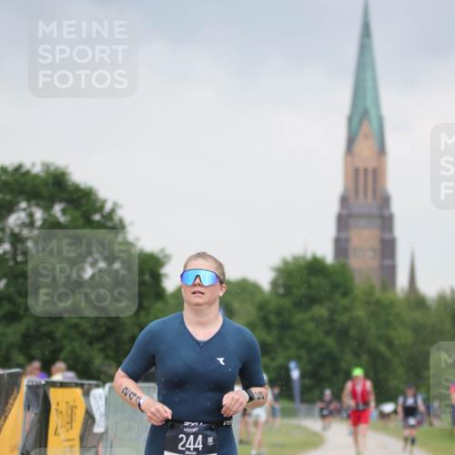 22.06.2025 - Viking Triathlon H.Heesch http://msf.ph/oto/8099516 22.06.2025 16:36:07 Laufen 244 meine-sportfotos.de
