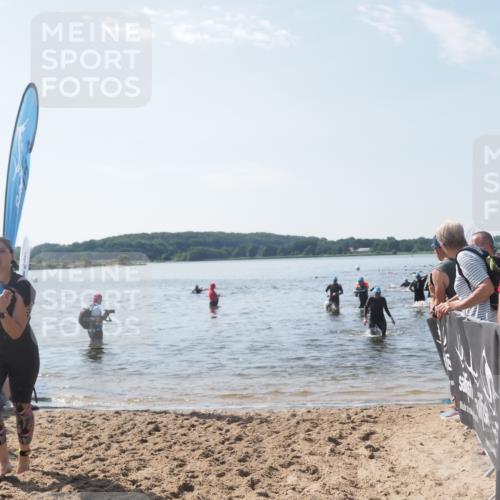 22.06.2025 - Viking Triathlon MichiJ http://msf.ph/oto/8099541 22.06.2025 10:43:54 Schwimmen 41, 249, 362, 442, 531, 627 meine-sportfotos.de