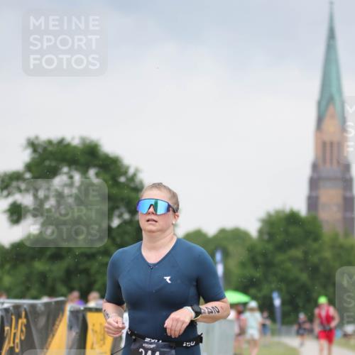 22.06.2025 - Viking Triathlon H.Heesch http://msf.ph/oto/8099543 22.06.2025 16:36:08 Laufen 244 meine-sportfotos.de