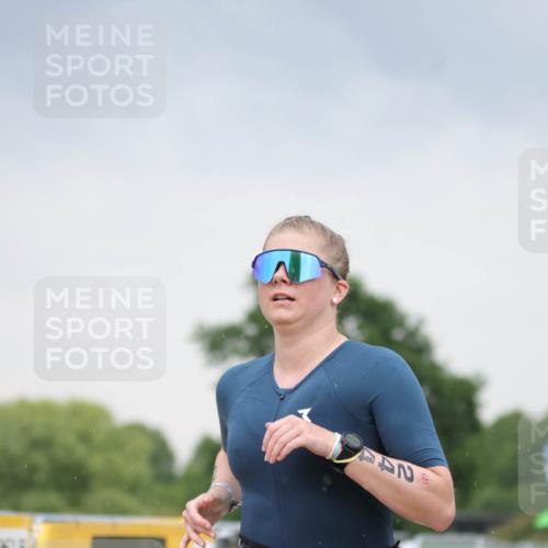 22.06.2025 - Viking Triathlon H.Heesch http://msf.ph/oto/8099599 22.06.2025 16:36:08 Laufen 244 meine-sportfotos.de