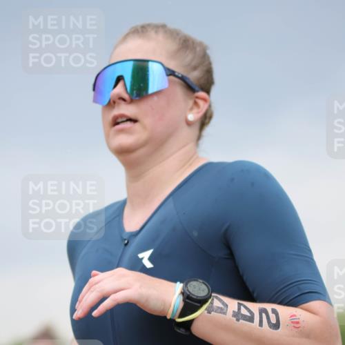 22.06.2025 - Viking Triathlon H.Heesch http://msf.ph/oto/8099657 22.06.2025 16:36:09 Laufen 244 meine-sportfotos.de