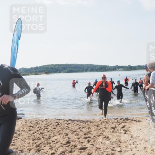 22.06.2025 - Viking Triathlon MichiJ http://msf.ph/oto/8099676 22.06.2025 10:44:14 Schwimmen 103, 123, 130, 343, 439, 442, 467, 637, 650 meine-sportfotos.de