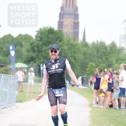 22.06.2025 - Viking Triathlon H.Heesch http://msf.ph/oto/8099690 22.06.2025 16:36:23 Laufen 48, 160 meine-sportfotos.de