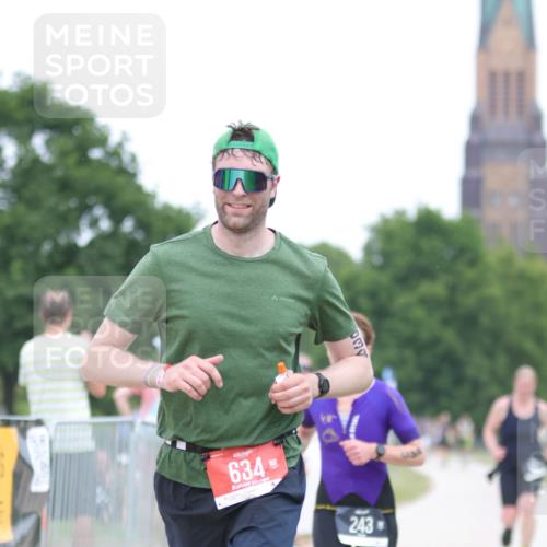 22.06.2025 - Viking Triathlon H.Heesch http://msf.ph/oto/8099704 22.06.2025 15:39:05 Laufen 243, 475, 634 meine-sportfotos.de