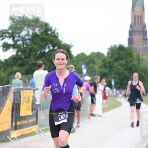 22.06.2025 - Viking Triathlon H.Heesch http://msf.ph/oto/8099733 22.06.2025 15:39:06 Laufen 243, 475, 634 meine-sportfotos.de
