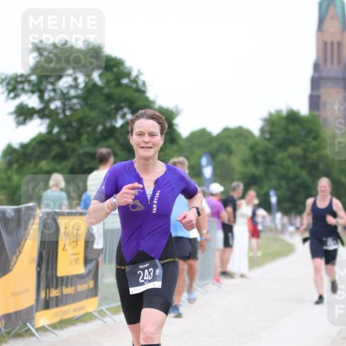 22.06.2025 - Viking Triathlon H.Heesch http://msf.ph/oto/8099741 22.06.2025 15:39:06 Laufen 243, 475, 634 meine-sportfotos.de