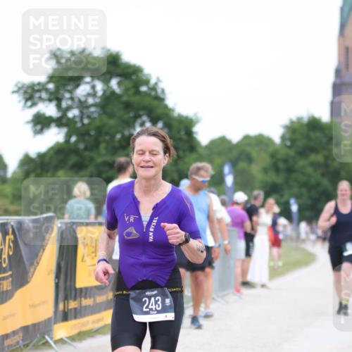 22.06.2025 - Viking Triathlon H.Heesch http://msf.ph/oto/8099755 22.06.2025 15:39:07 Laufen 243, 475, 634 meine-sportfotos.de