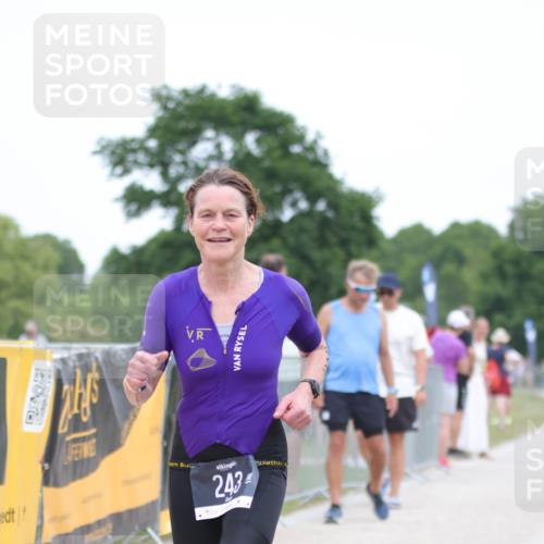 22.06.2025 - Viking Triathlon H.Heesch http://msf.ph/oto/8099784 22.06.2025 15:39:07 Laufen 243, 475, 634 meine-sportfotos.de