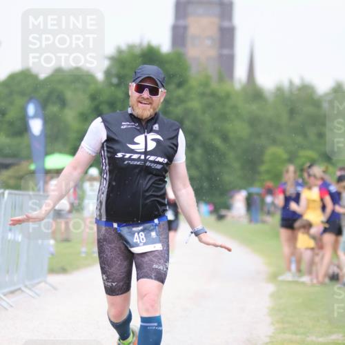 22.06.2025 - Viking Triathlon H.Heesch http://msf.ph/oto/8099798 22.06.2025 16:36:24 Laufen 48, 160 meine-sportfotos.de
