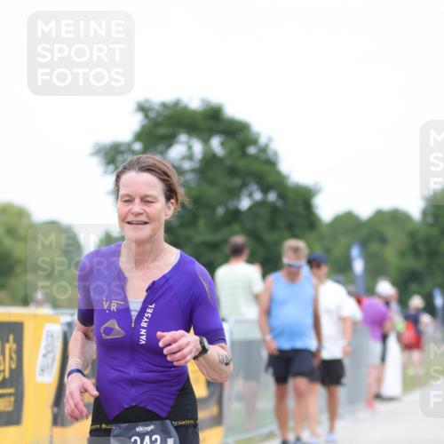 22.06.2025 - Viking Triathlon H.Heesch http://msf.ph/oto/8099799 22.06.2025 15:39:07 Laufen 243, 475, 634 meine-sportfotos.de
