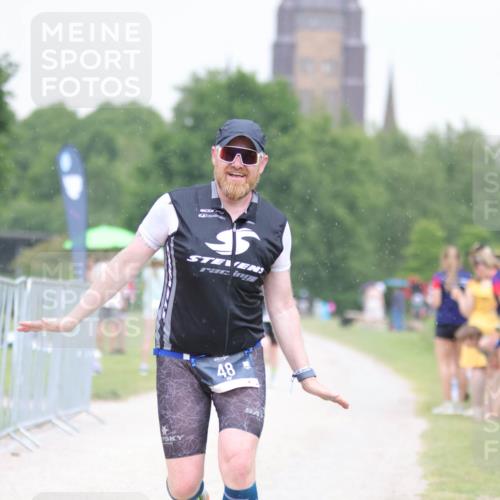 22.06.2025 - Viking Triathlon H.Heesch http://msf.ph/oto/8099811 22.06.2025 16:36:25 Laufen 48, 160 meine-sportfotos.de
