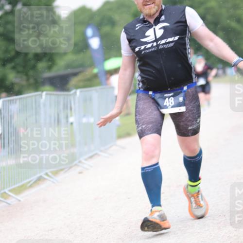 22.06.2025 - Viking Triathlon H.Heesch http://msf.ph/oto/8099838 22.06.2025 16:36:25 Laufen 48, 160 meine-sportfotos.de