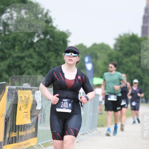 22.06.2025 - Viking Triathlon H.Heesch http://msf.ph/oto/8099910 22.06.2025 16:36:34 Laufen 240, 267, 305 meine-sportfotos.de
