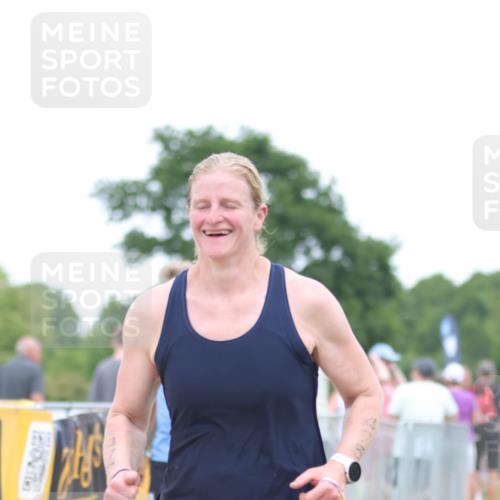 22.06.2025 - Viking Triathlon H.Heesch http://msf.ph/oto/8099923 22.06.2025 15:39:12 Laufen 243, 475 meine-sportfotos.de