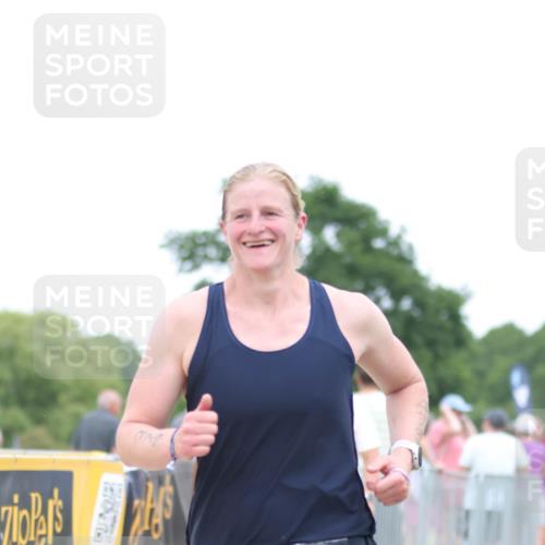 22.06.2025 - Viking Triathlon H.Heesch http://msf.ph/oto/8099929 22.06.2025 15:39:12 Laufen 243, 475 meine-sportfotos.de