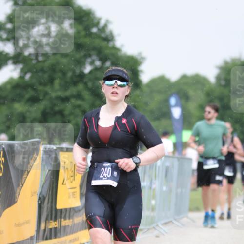 22.06.2025 - Viking Triathlon H.Heesch http://msf.ph/oto/8099939 22.06.2025 16:36:34 Laufen 240, 267, 305 meine-sportfotos.de