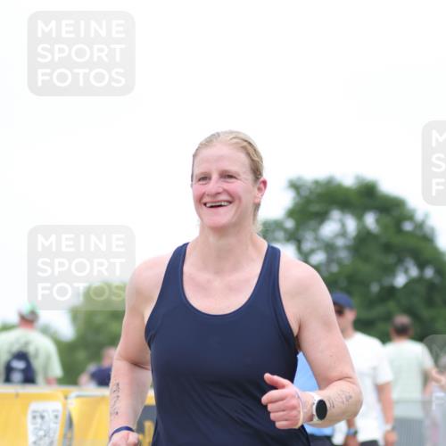 22.06.2025 - Viking Triathlon H.Heesch http://msf.ph/oto/8099950 22.06.2025 15:39:12 Laufen 243, 475 meine-sportfotos.de