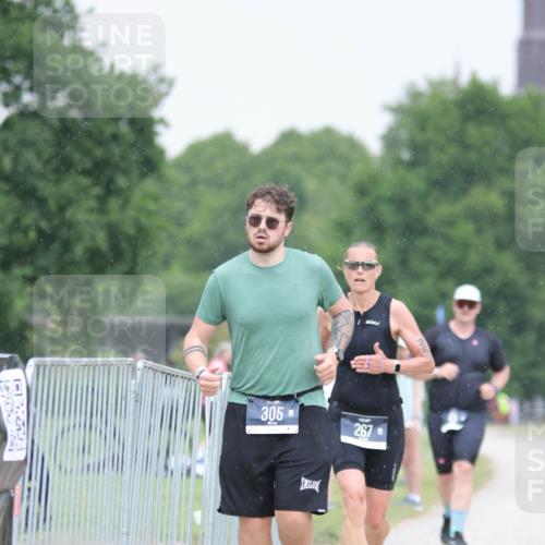 22.06.2025 - Viking Triathlon H.Heesch http://msf.ph/oto/8099985 22.06.2025 16:36:36 Laufen 240, 267, 305 meine-sportfotos.de