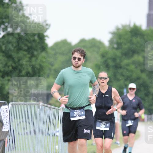 22.06.2025 - Viking Triathlon H.Heesch http://msf.ph/oto/8099996 22.06.2025 16:36:36 Laufen 240, 267, 305 meine-sportfotos.de