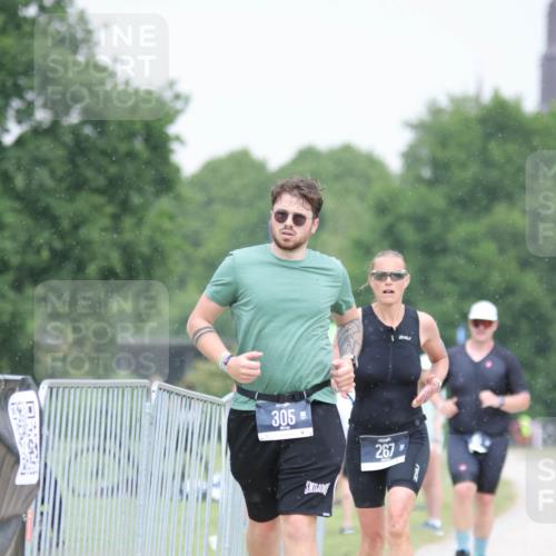 22.06.2025 - Viking Triathlon H.Heesch http://msf.ph/oto/8100004 22.06.2025 16:36:37 Laufen 240, 267, 305 meine-sportfotos.de