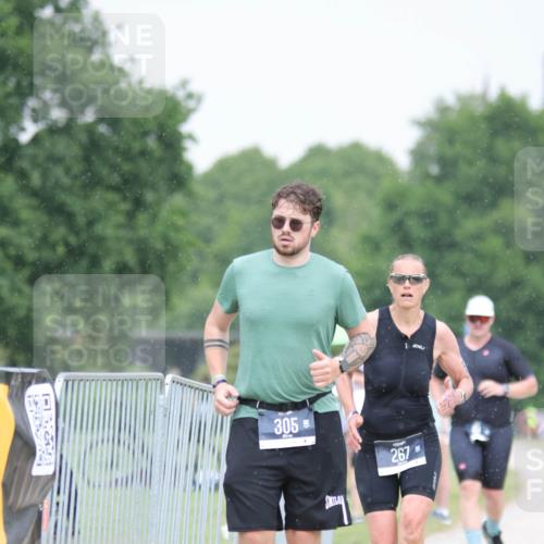 22.06.2025 - Viking Triathlon H.Heesch http://msf.ph/oto/8100023 22.06.2025 16:36:37 Laufen 240, 267, 305 meine-sportfotos.de