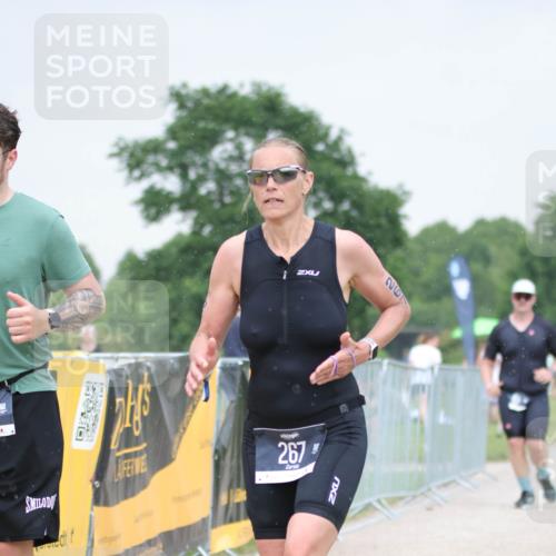 22.06.2025 - Viking Triathlon H.Heesch http://msf.ph/oto/8100100 22.06.2025 16:36:41 Laufen 69, 267, 305 meine-sportfotos.de