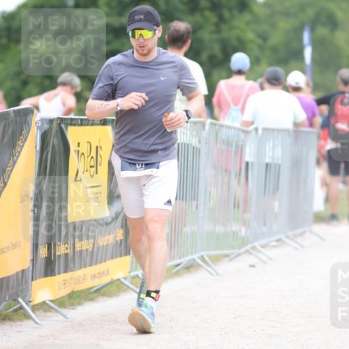 22.06.2025 - Viking Triathlon H.Heesch http://msf.ph/oto/8100107 22.06.2025 15:39:44 Laufen 31, 170, 180, 248 meine-sportfotos.de