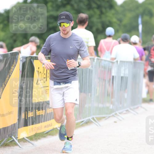 22.06.2025 - Viking Triathlon H.Heesch http://msf.ph/oto/8100110 22.06.2025 15:39:45 Laufen 31, 170, 180, 248 meine-sportfotos.de
