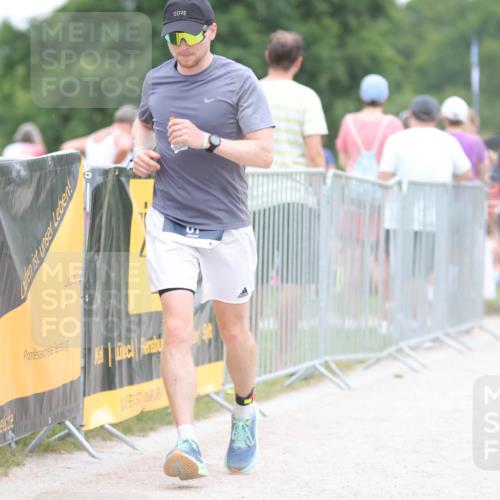 22.06.2025 - Viking Triathlon H.Heesch http://msf.ph/oto/8100123 22.06.2025 15:39:45 Laufen 31, 170, 180, 248 meine-sportfotos.de