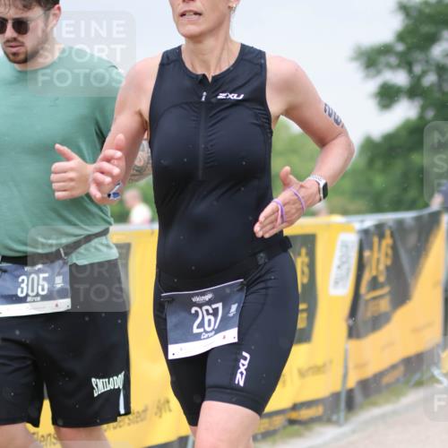 22.06.2025 - Viking Triathlon H.Heesch http://msf.ph/oto/8100177 22.06.2025 16:36:42 Laufen 69, 267, 305 meine-sportfotos.de
